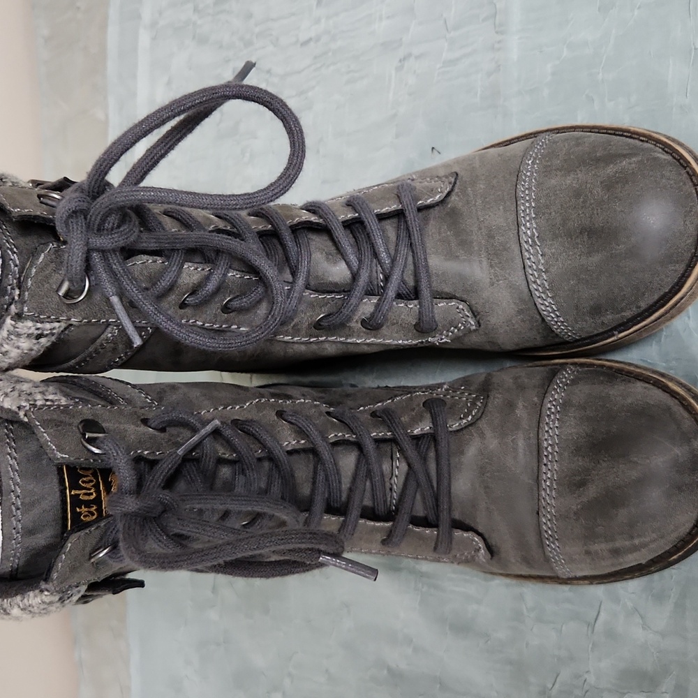 Rocket Dog Thunder Gray Leather Boots women's Size 11 - Picture 3 of 11